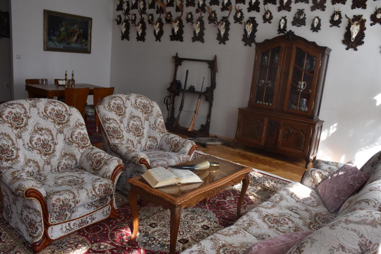 Lovecky Apartman Na Namesti Ve Frenstate Pod Radhostem Frenštát pod Radhoštěm 外观 照片